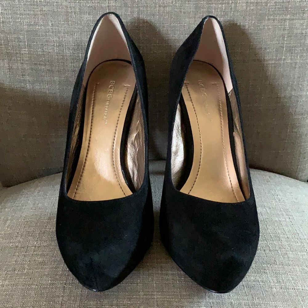 BCBG Parade - black suede Size 9